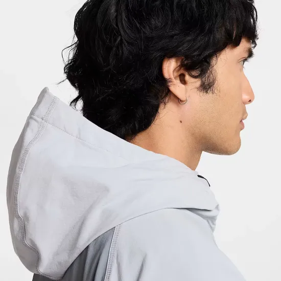 Куртка Nike Tech Woven Full-Zip Windrunner HV6514-065