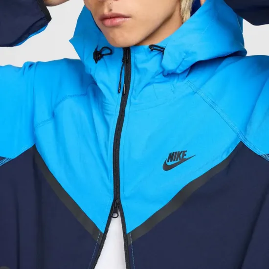 Куртка Nike Tech Woven Full-Zip Windrunner HV6514-451
