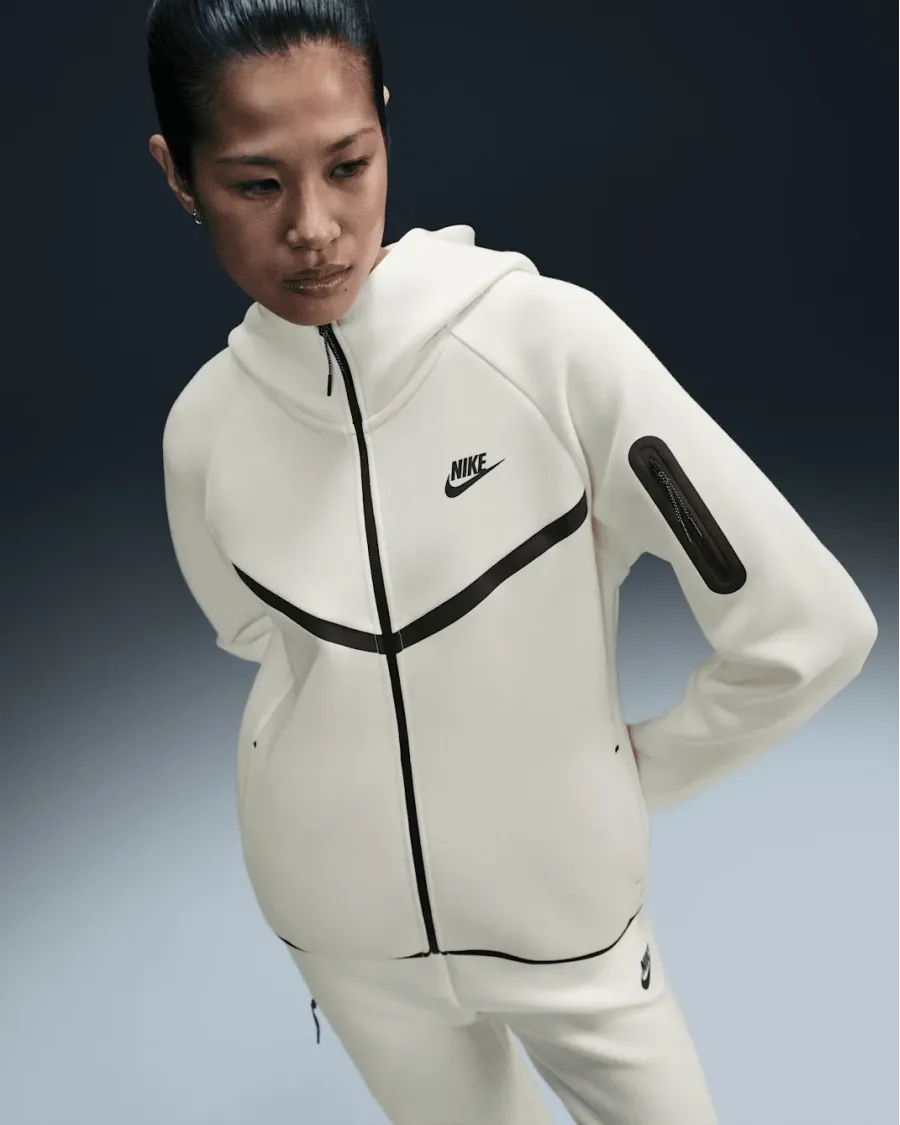 Костюм Nike Sportswear Tech Fleece Windrunner Full‑Zip HV6747-110_HV6779-110
