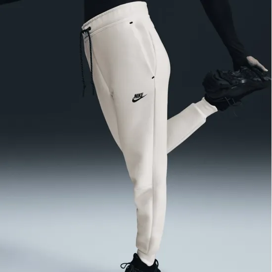 Костюм Nike Sportswear Tech Fleece Windrunner Full‑Zip HV6747-110_HV6779-110