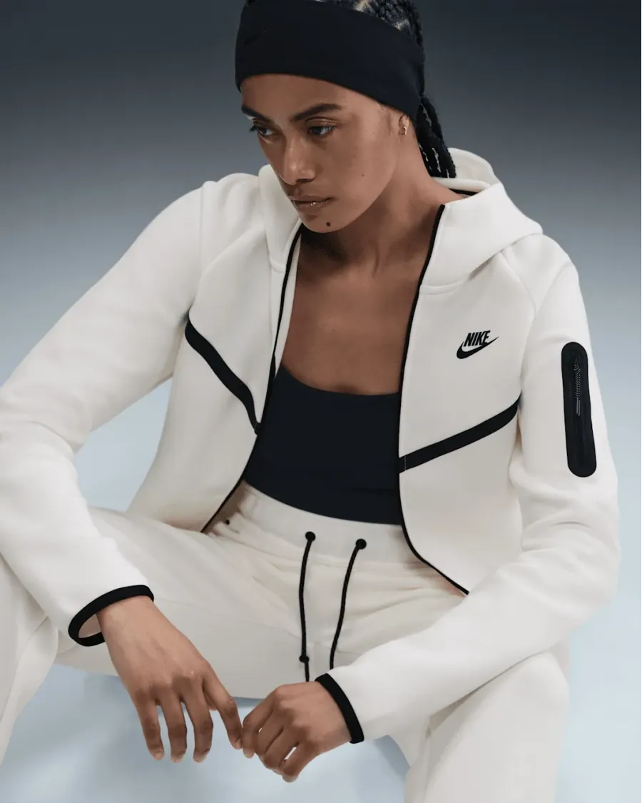 Костюм Nike Sportswear Tech Fleece Windrunner Full‑Zip HV6747-133_HV6779-133