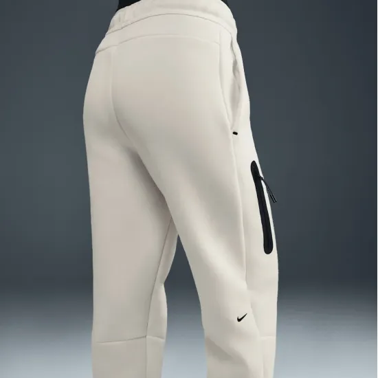 Костюм Nike Sportswear Tech Fleece Windrunner Full‑Zip HV6747-133_HV6779-133