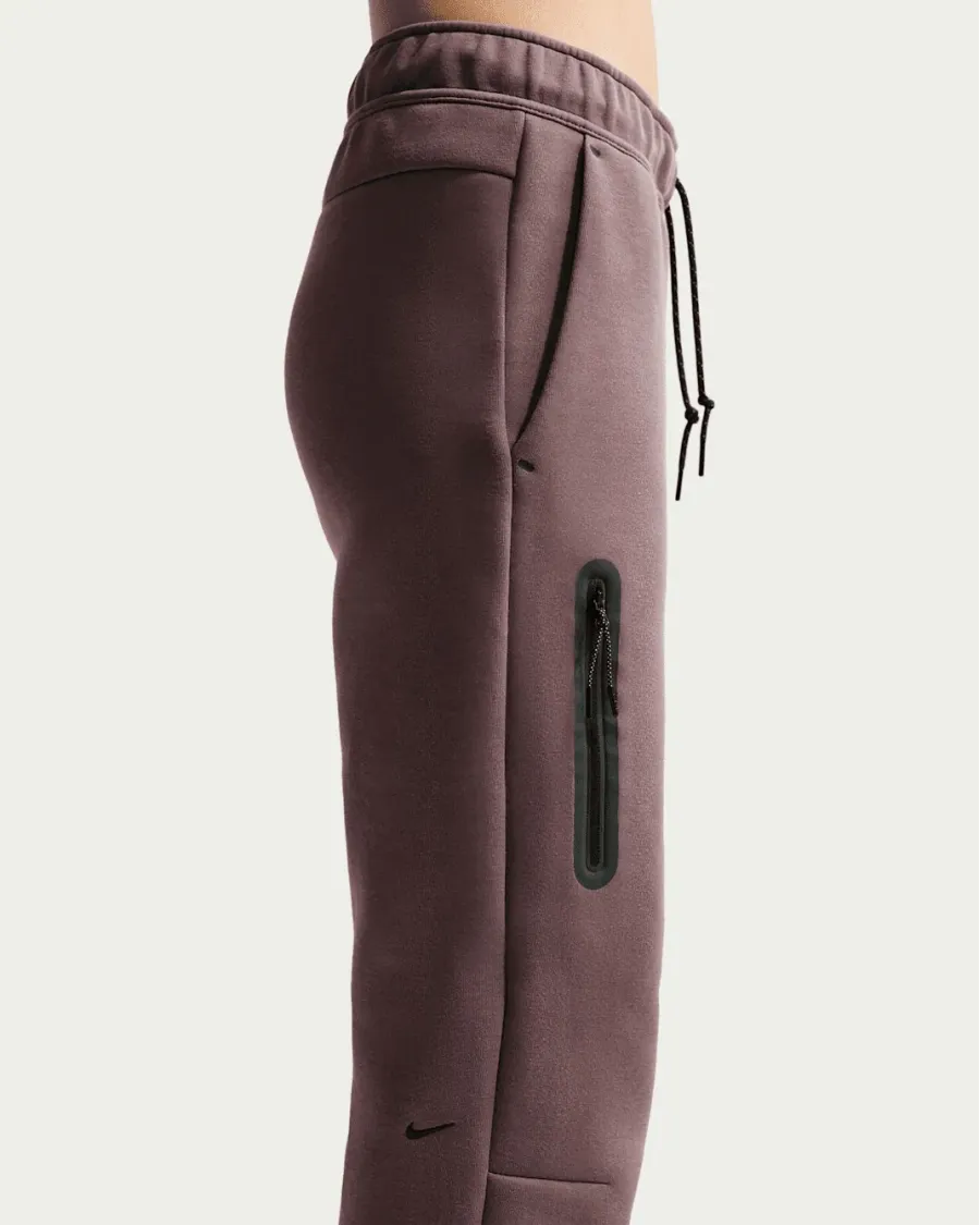 Штани Nike Sportswear Tech Fleece Mid-Rise HV6779-502