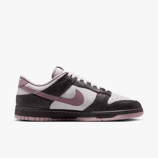 Кросівки Nike Dunk Low SE HV6932-299