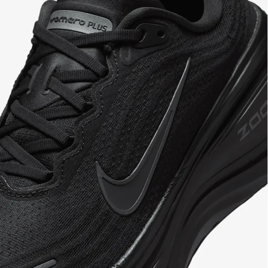 Кросівки Nike Vomero Plus HV8150-003