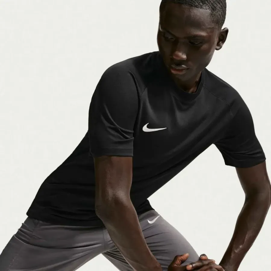 Футболка Nike Dri-FIT Park VIII HV8173-010