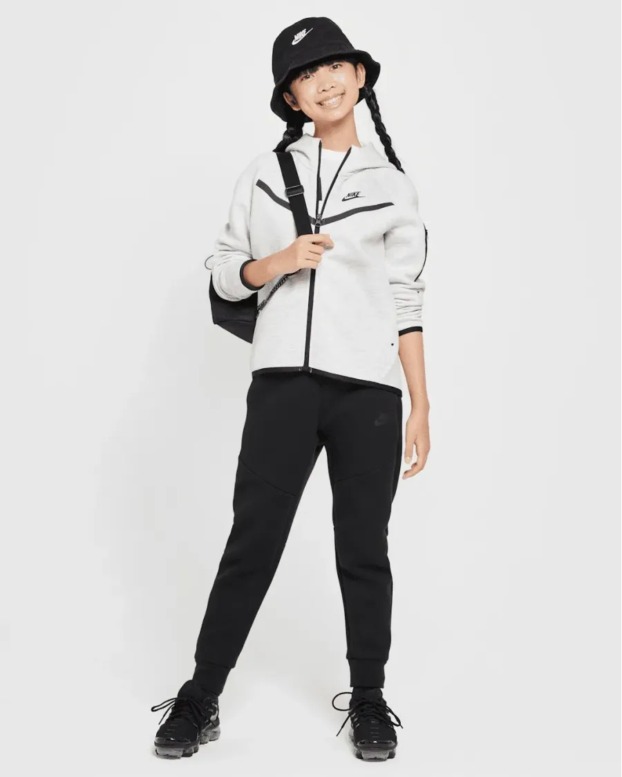 Толстовка Nike Sportswear Tech Fleece Full-Zip Hoodie Youth HV8695-013
