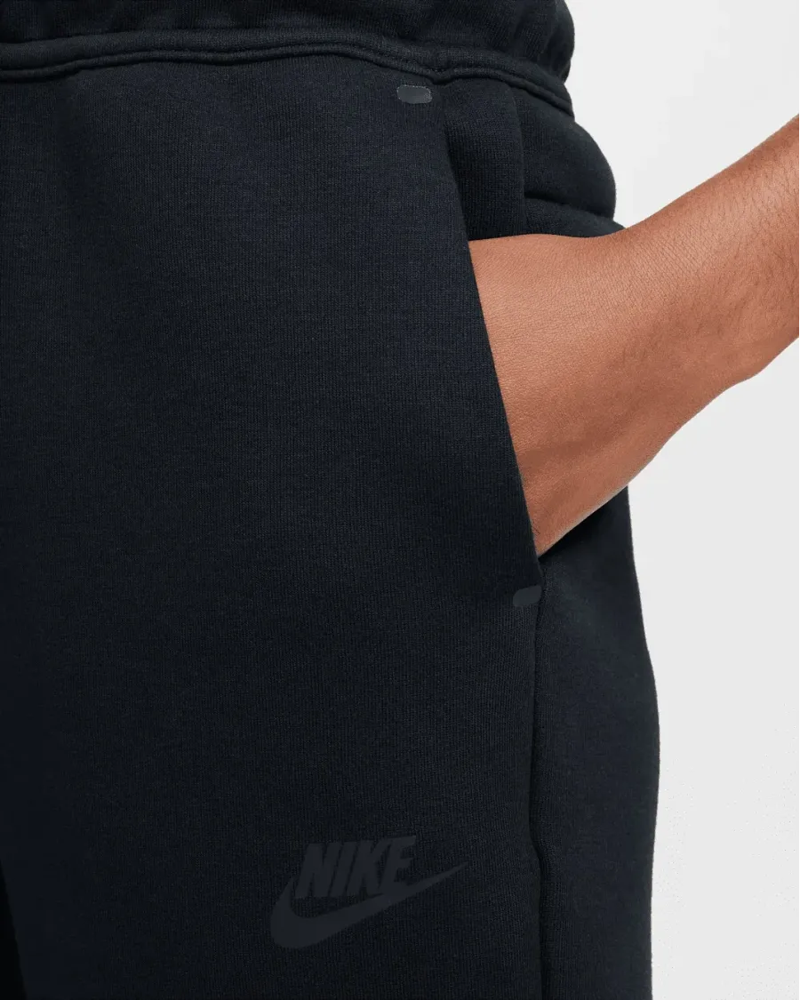 Штани Nike Tech Fleece HV8698-010