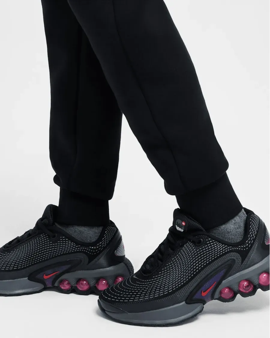 Штани Nike Tech Fleece HV8698-010