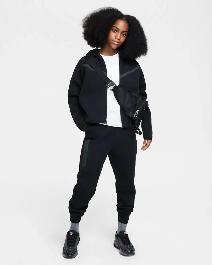 Штани Nike Tech Fleece HV8698-010