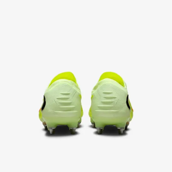 Бутси Nike Phantom 6 Low Elite SG-Pro HV8988-800