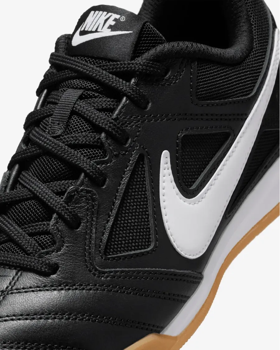 Кросівки Nike Gato HV9596-001