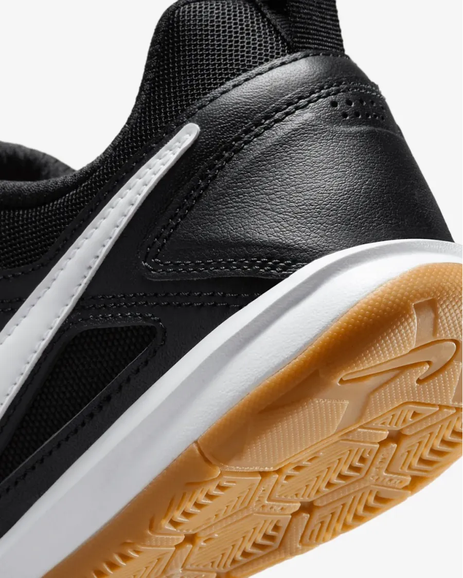 Кросівки Nike Gato HV9596-001