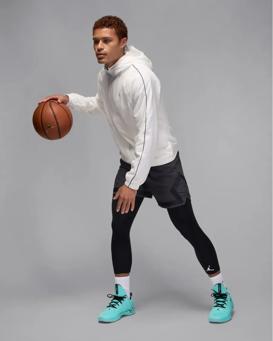 Куртка Nike Air Jordan Sport Classic IB2241-100