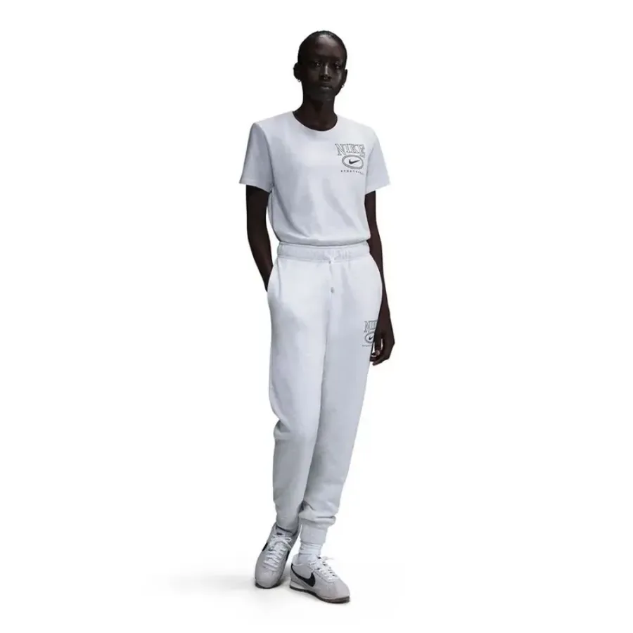 Футболка Nike Sportswear Club IB2447-051