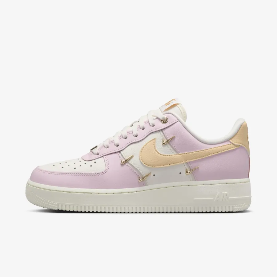 Кросівки Nike Air Force 1 '07 LX IB2574-600