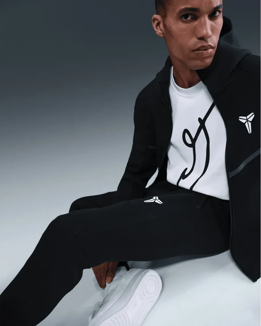Штани Nike Kobe Tech Fleece IB2716-010