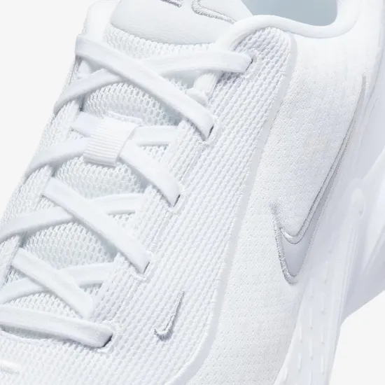 Кросівки Nike Uplift SC IB2765-101
