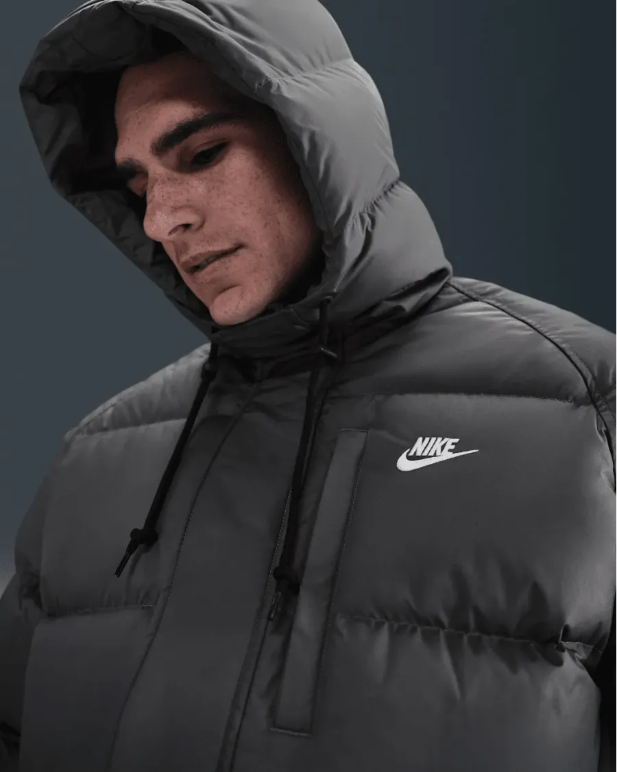 Куртка Nike Sportswear Club Therma-FIT IB2973-068