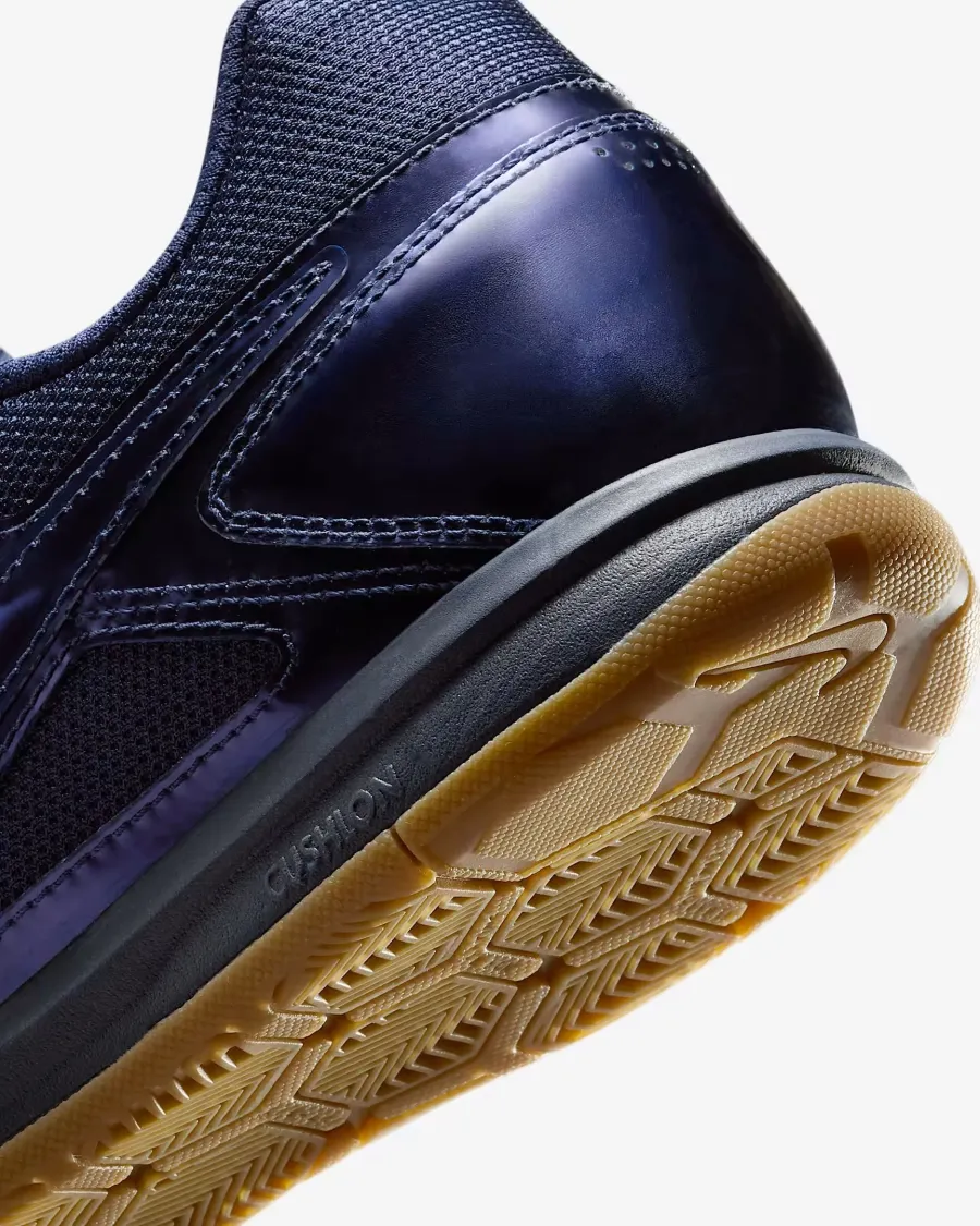 Кросівки Nike Gato LV8 IB3566-400