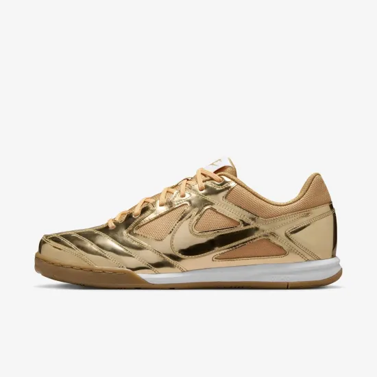 Кросівки Nike Gato LV8 IB3566-700