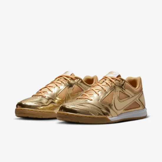 Кросівки Nike Gato LV8 IB3566-700