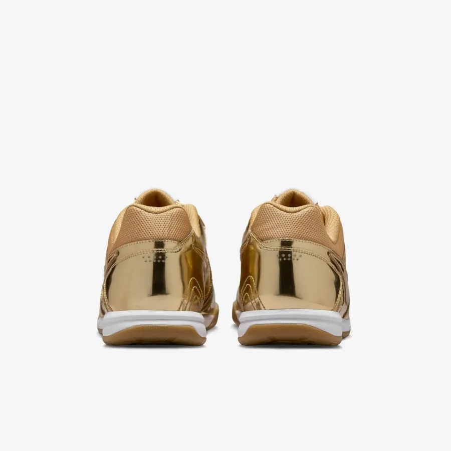 Кросівки Nike Gato LV8 IB3566-700