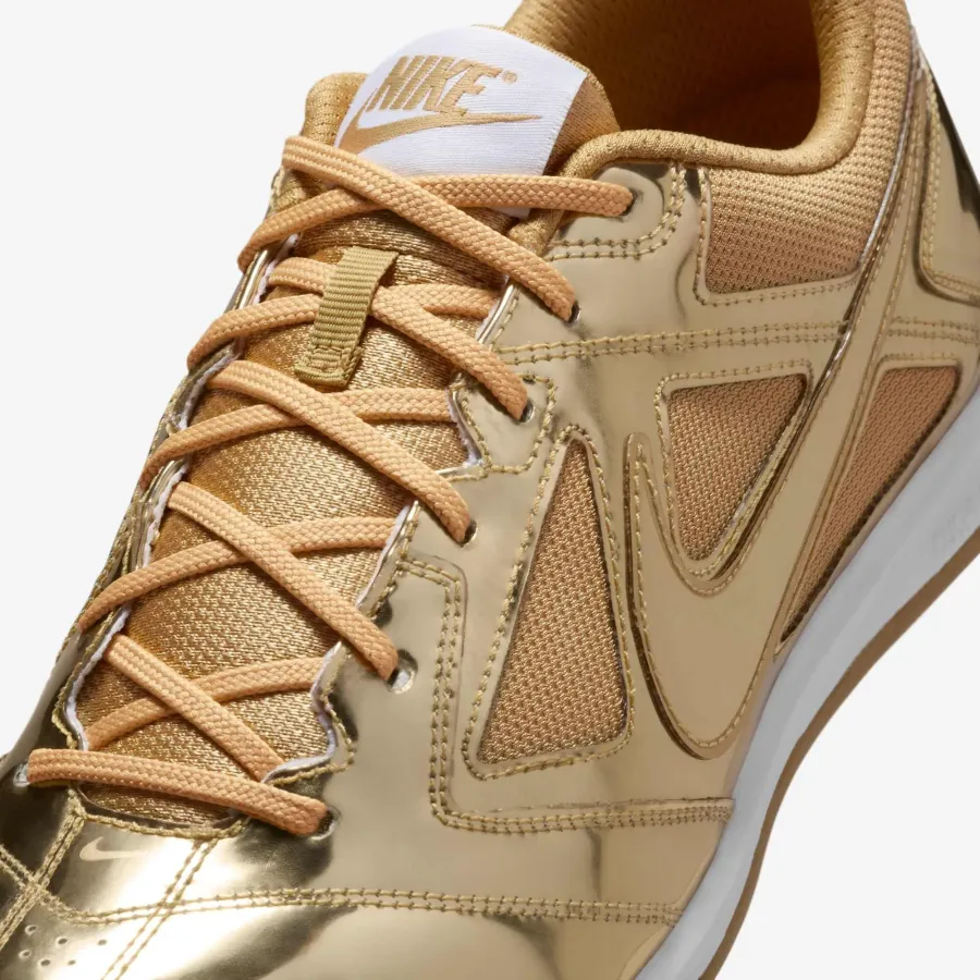 Кросівки Nike Gato LV8 IB3566-700