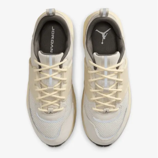 Кросівки Nike Air Jordan Trunner IB3722-101