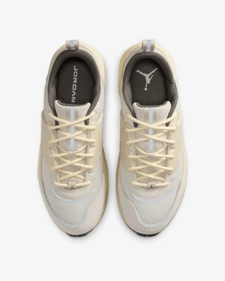 Кросівки Nike Air Jordan Trunner IB3722-101