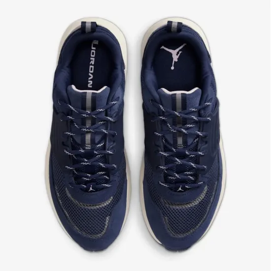 Кросівки Nike Air Jordan Trunner IB3722-400