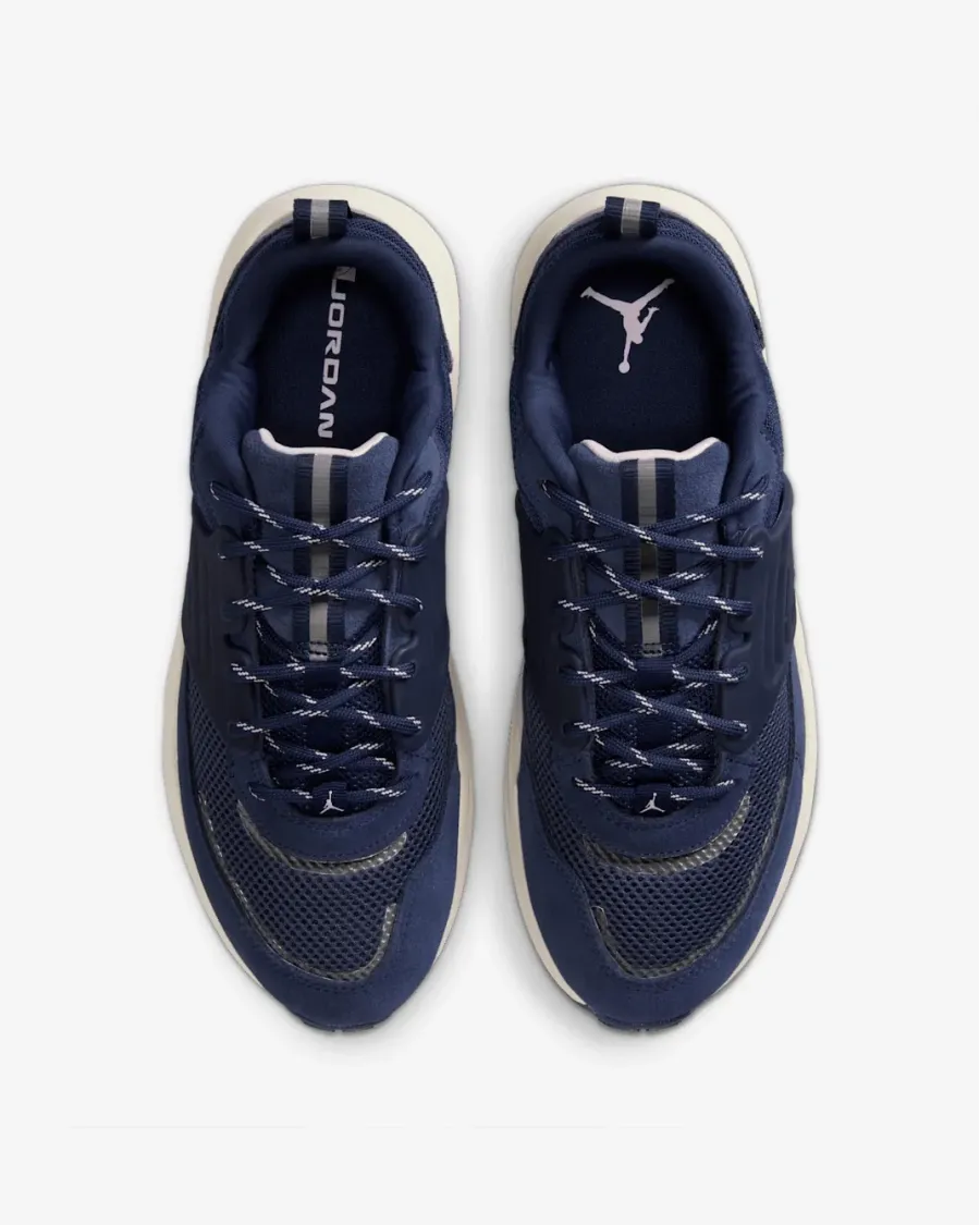 Кросівки Nike Air Jordan Trunner IB3722-400