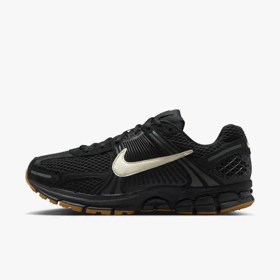 Кросівки Nike Air Zoom Vomero IB4005-010