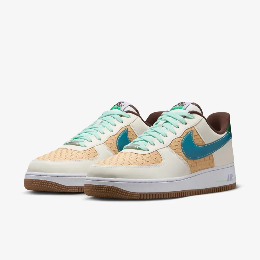 Кросівки Nike Air Force 1 Low Retro IB5722-100
