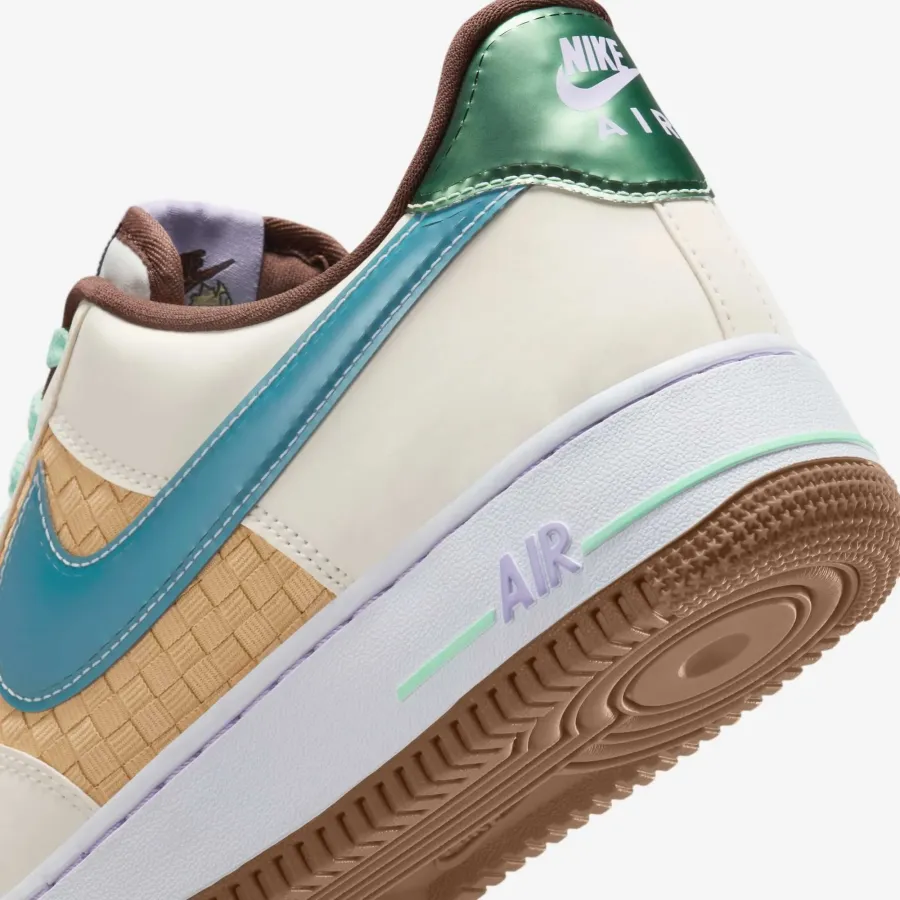 Кросівки Nike Air Force 1 Low Retro IB5722-100
