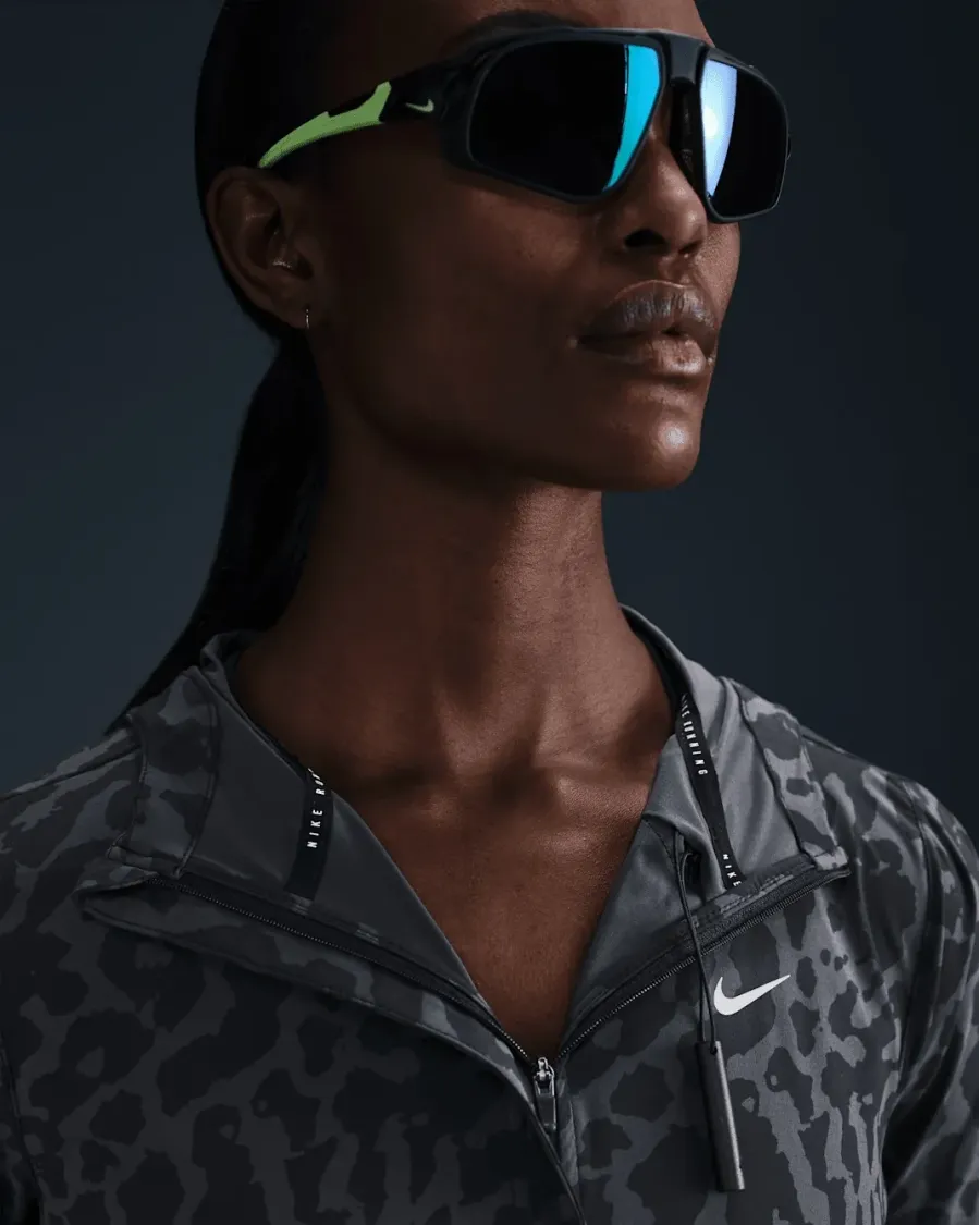 Куртка Nike Swift Dri-FIT Packable Running IB5844-010