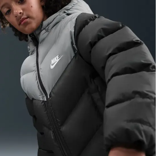 Куртка Nike Sportswear All Day Play Therma-FIT Puffer IB6164-010