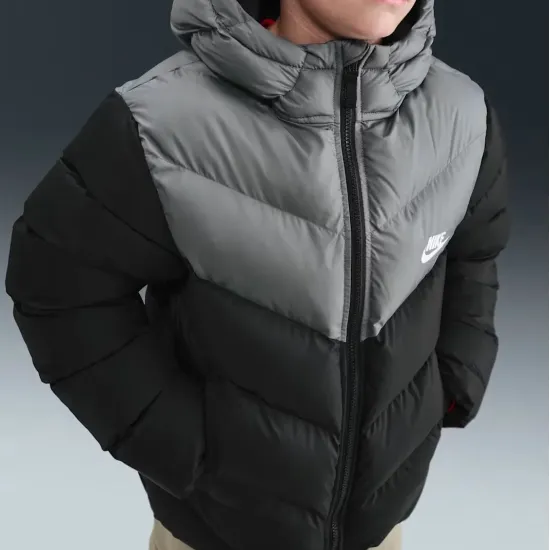 Куртка Nike Sportswear All Day Play Therma-FIT Puffer IB6164-010