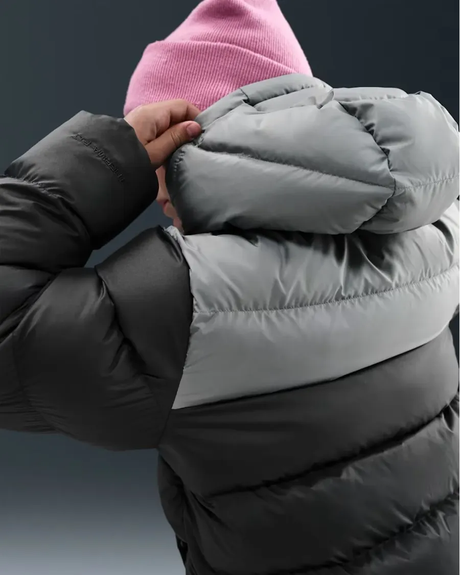 Куртка Nike Sportswear All Day Play Therma-FIT Puffer IB6164-010