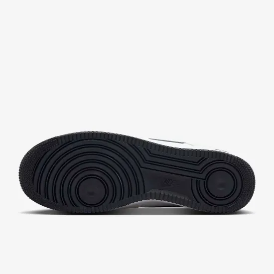 Кросівки Nike Air Force 1 Low ’07 LV8 IB6388-100