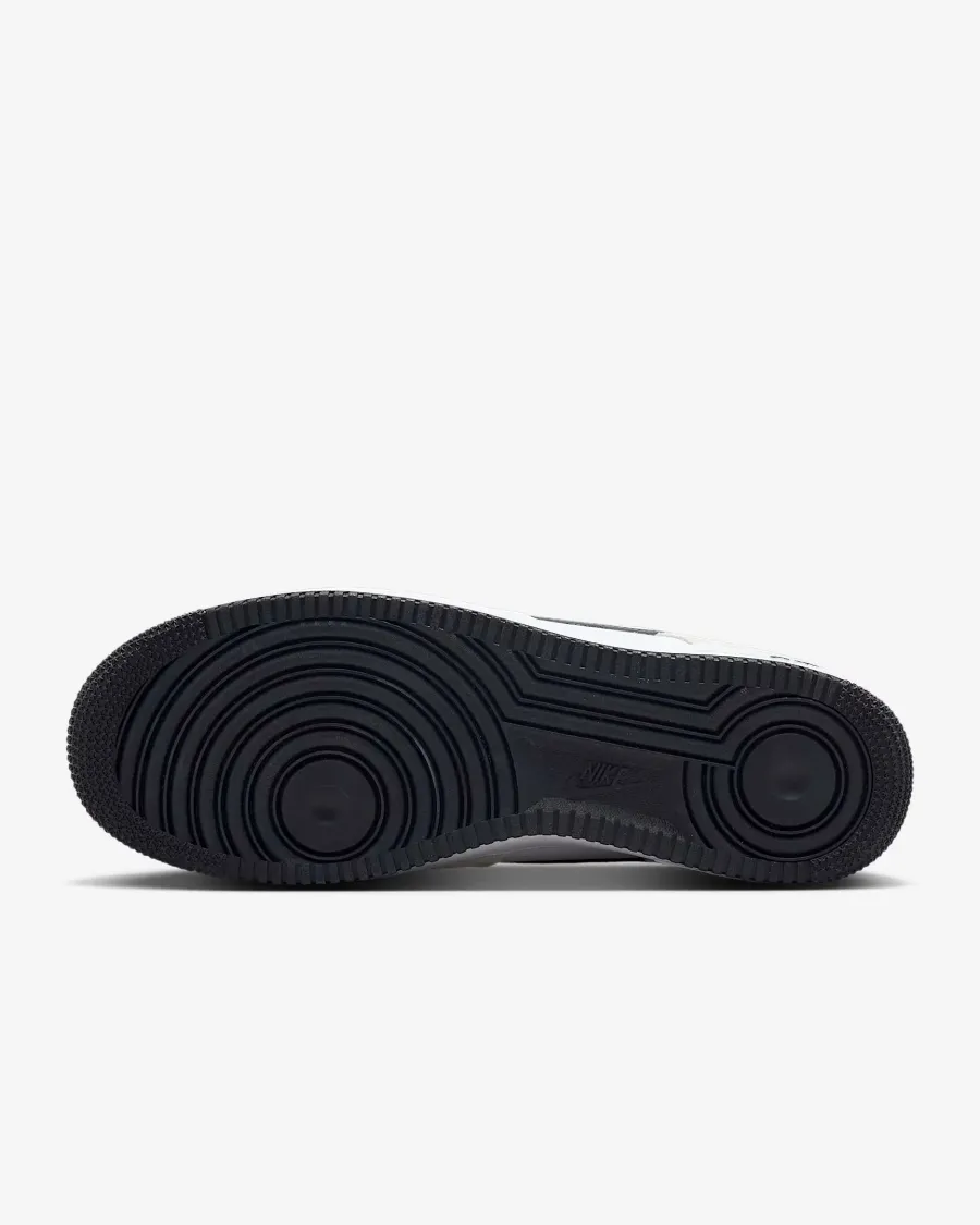 Кросівки Nike Air Force 1 Low ’07 LV8 IB6388-100
