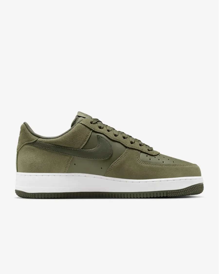 Кросівки Nike Air Force 1 Low ’07 LV8 IB6388-200
