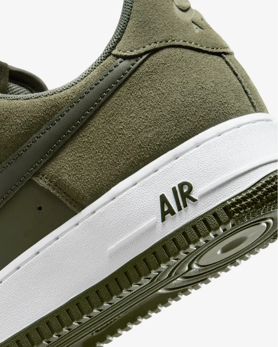 Кросівки Nike Air Force 1 Low ’07 LV8 IB6388-200