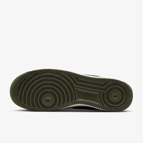 Кросівки Nike Air Force 1 Low ’07 LV8 IB6388-200
