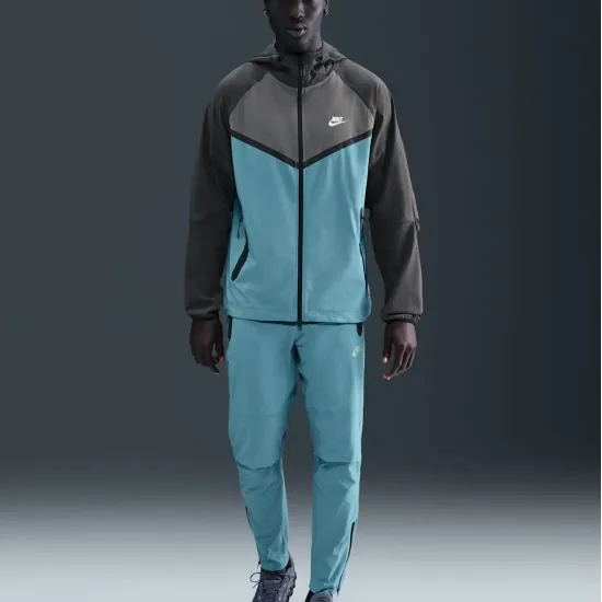 Штани Nike Tech Woven Open-Hem Trousers IB6663-006