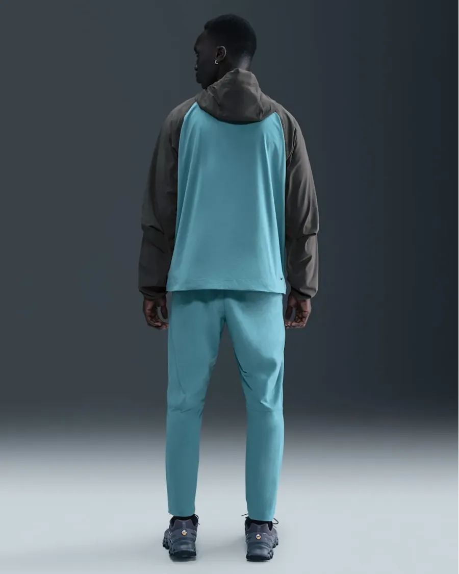 Штани Nike Tech Woven Open-Hem Trousers IB6663-006