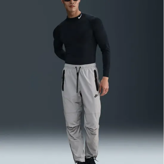 Штани Nike Tech Woven Open-Hem Trousers IB6663-012