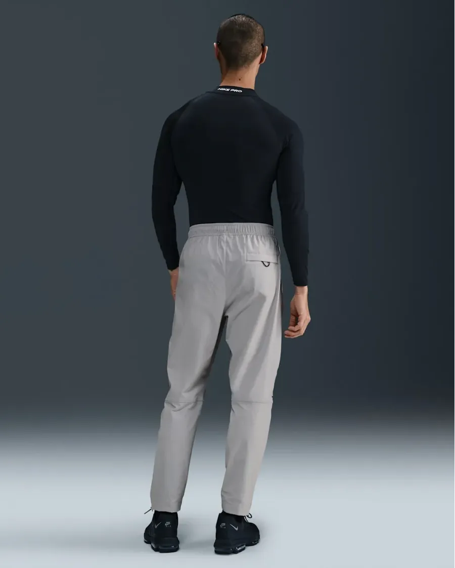 Штани Nike Tech Woven Open-Hem Trousers IB6663-012