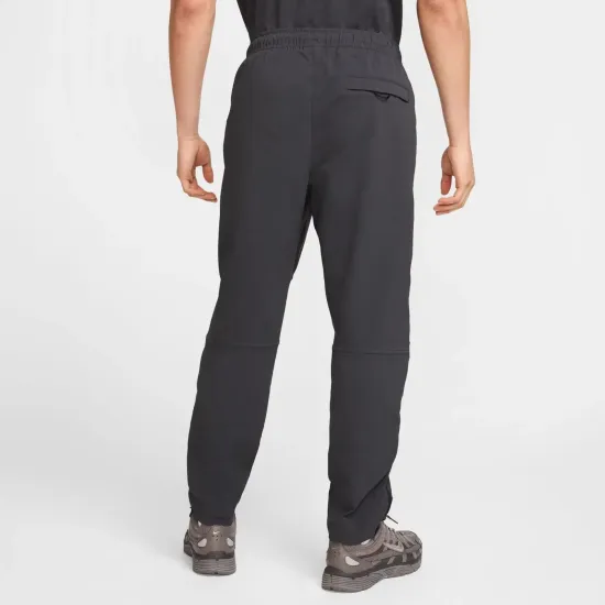 Штани Nike Tech Woven Open-Hem Trousers IB6663-060