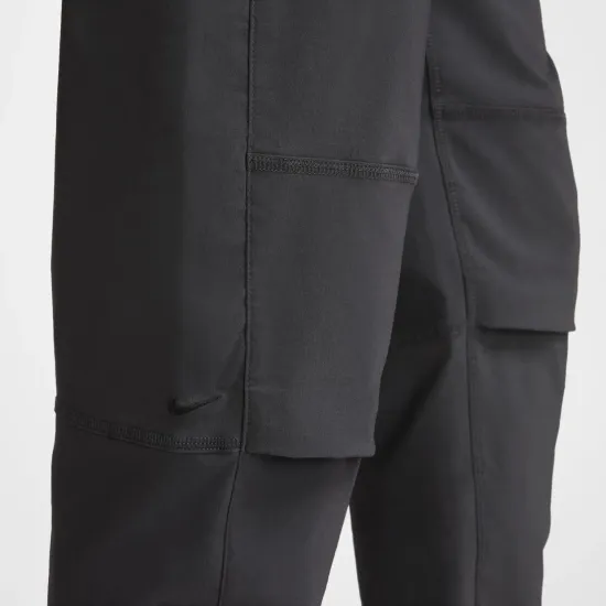 Штани Nike Tech Woven Open-Hem Trousers IB6663-060